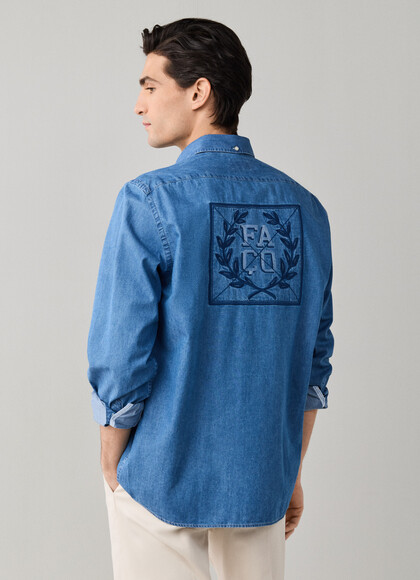 Regular Fit Back Crest Chambray Shirt