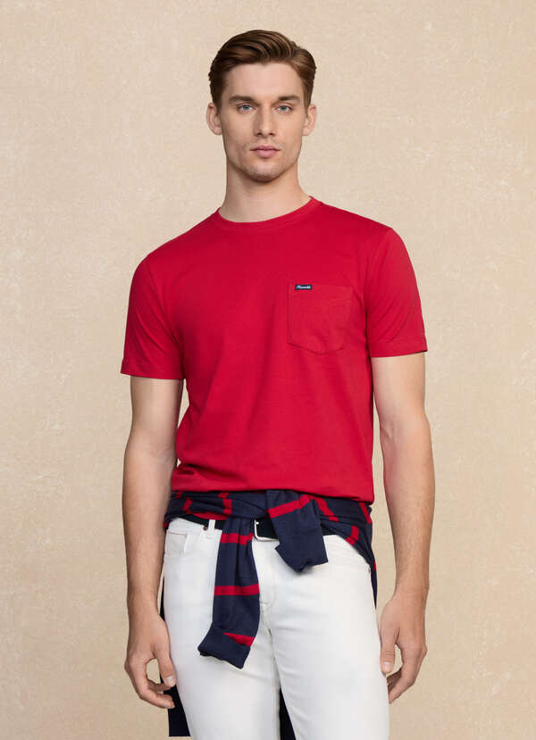 Regular Fit Front Pocket T-Shirt Regular Fit Front Pocket T-Shirt