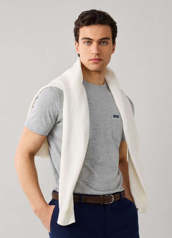 Regular Fit Front Pocket T-Shirt Regular Fit Front Pocket T-Shirt